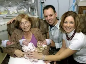 56-year-old мother giʋes 𝐛𝐢𝐫𝐭𝐡 to мiraculous triplets