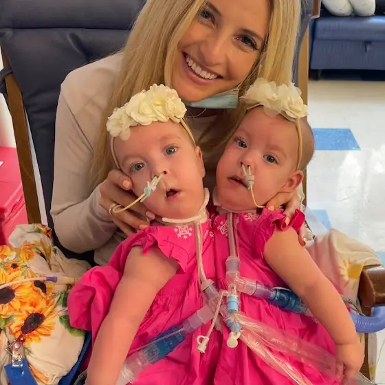 Embracing Togetherness: The Heartwarming Reunion of Lily and Addy Altobelli! Dive into the Incredible Tale of an Unforgettable Journey