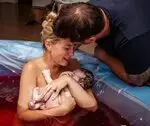 A Baby Born Underwater in a Small Swimming Pool, Bringing Extreme Joy and Happiness to the Family