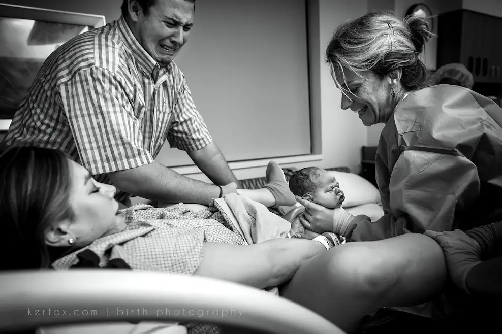 Filled with happiness when a mother’s brave journey gives birth to a successful child