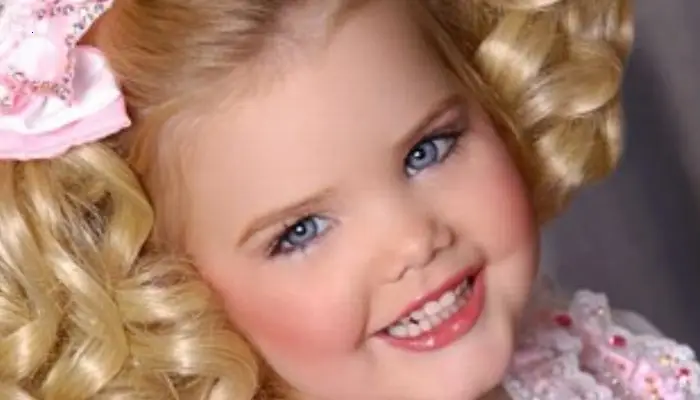 This girl won beauty pageants from the age of one to fifteen; discover how she appears today