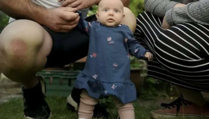 This is incredible: Parents are surprised as the 8-week-old infant stands tall