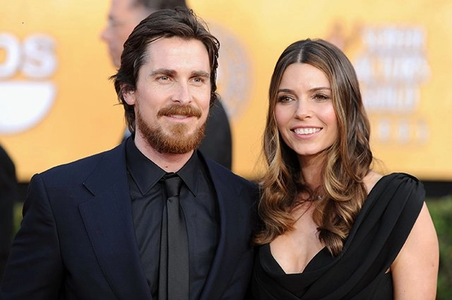 What does Christian Bale’s gorgeous wife look like after 20 years of marriage?