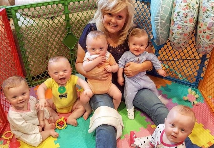 Parents of quintuplets tell how their day is going