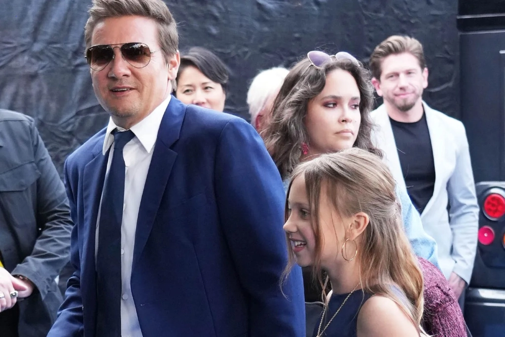 After the horrific event, Jeremy Renner and his 10-year-old daughter Ava made their first red carpet appearance.