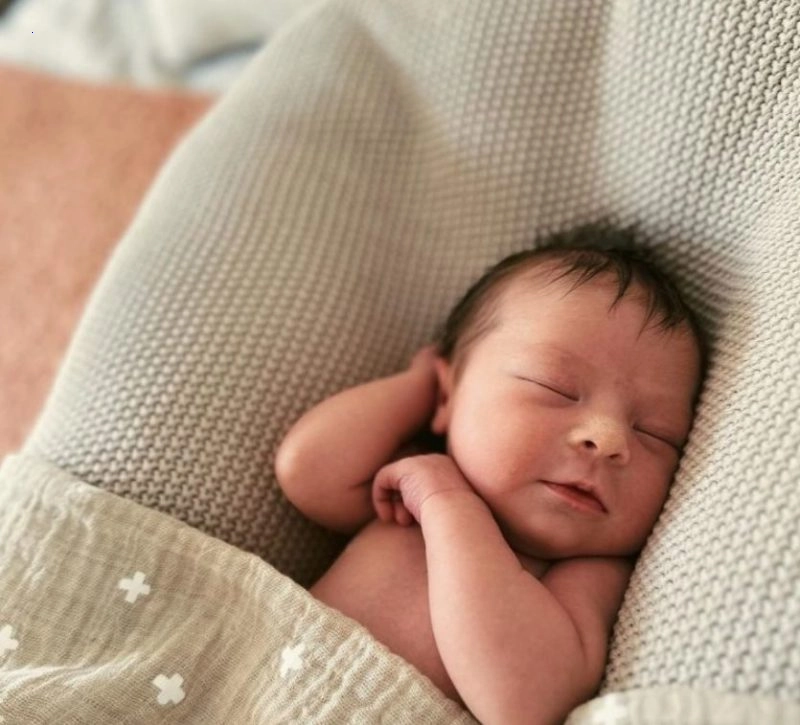 Bruce Willis’s daughter, who is 34 years old, just gave birth to her first child and shared a photo of the newborn.