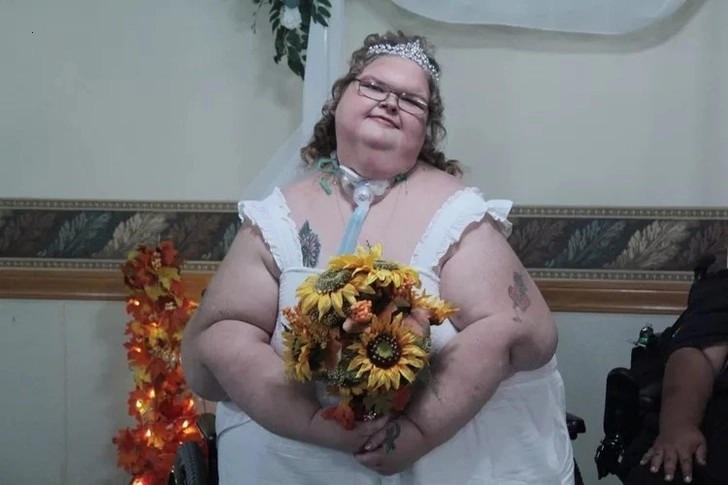 Be prepared for a shocking twist: a 600-pound reality star wearing a provocative bridal gown.