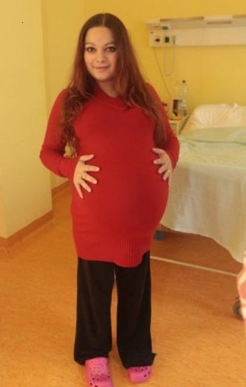 A 23-year-old mother has given birth to babies born every 480 years