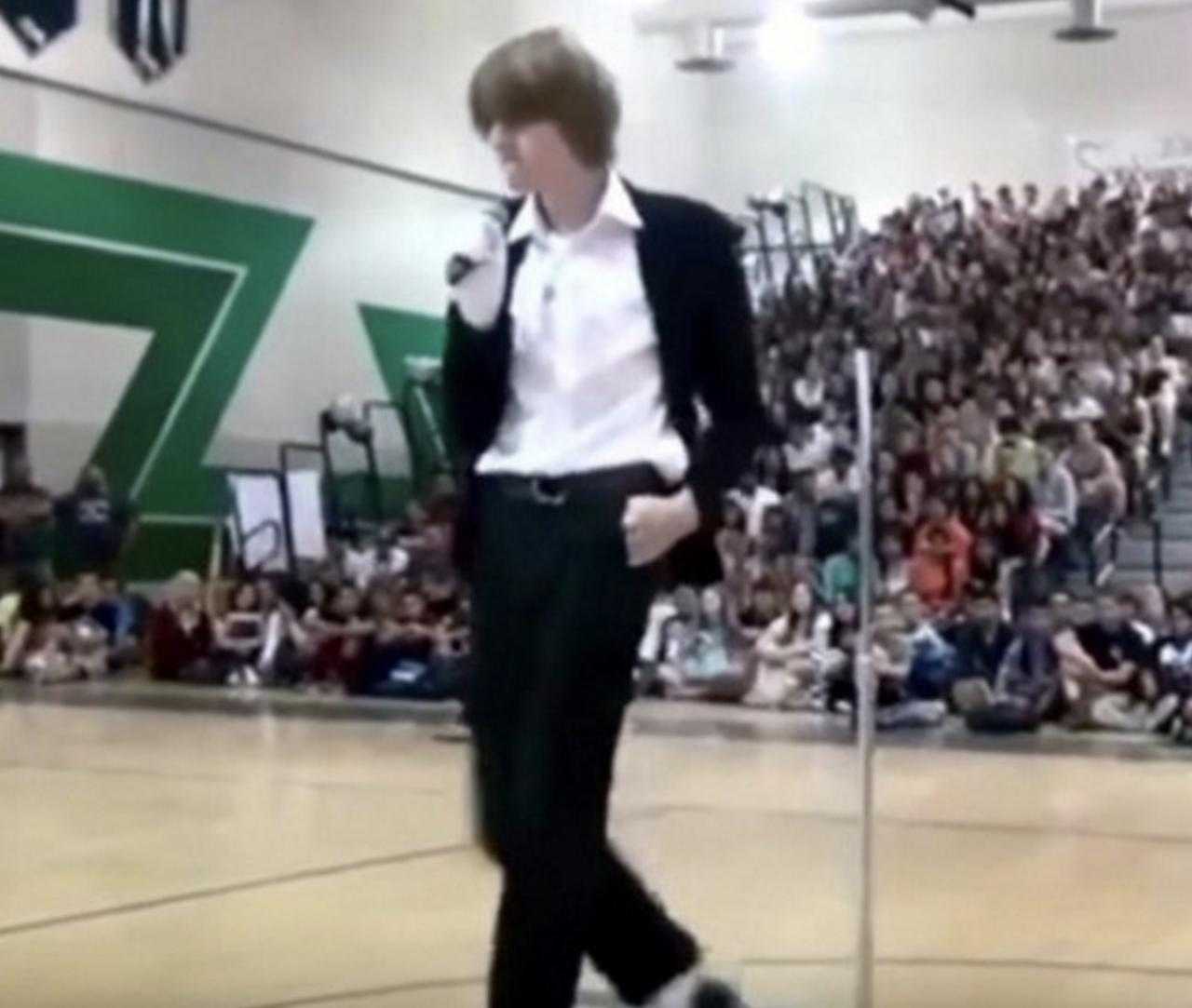 “Quiet kid” wows school with perfect ‘Billie Jean’ choreography